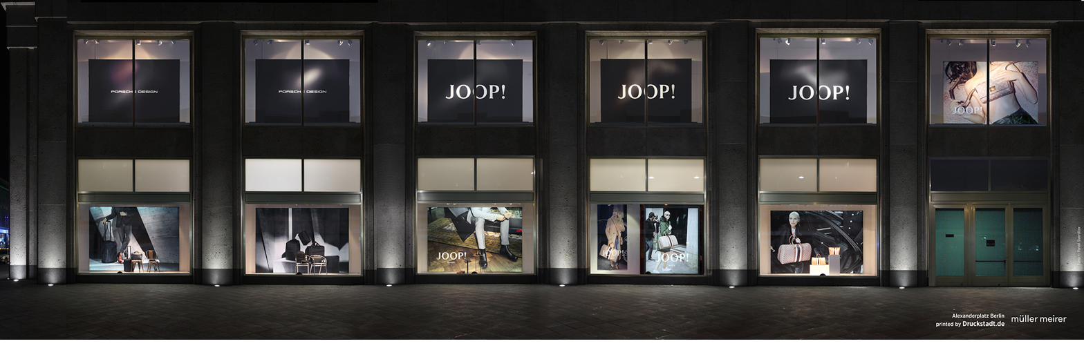 Durchgehende Leuchtrahmen-Fassade JOOP! Berlin