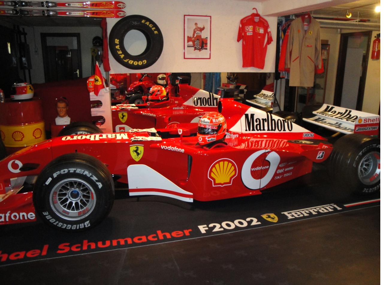 Fahrzeugteppich unter dem Schumacher F2002