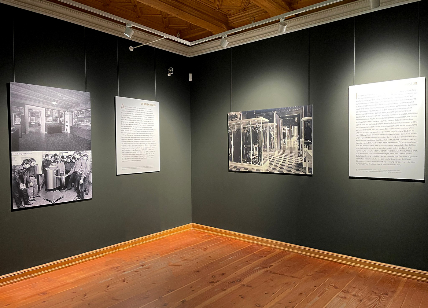 Hochauflösende Hartschaum-Prints in einer Museumsausstellung
